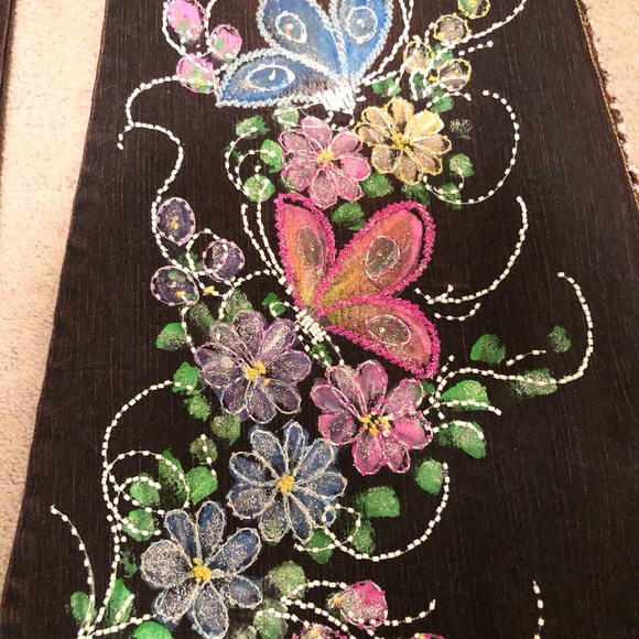 Hand painted beaded Flared Jeans - Picture 4 of 12